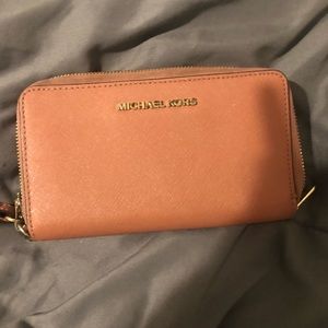 Michael kors wallet